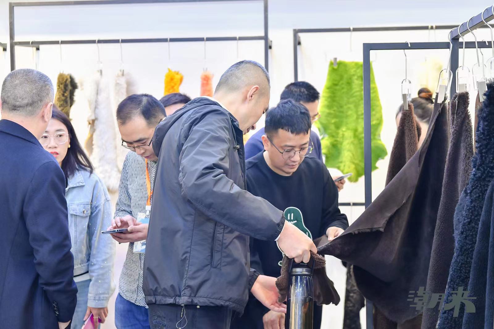 躍新永續(xù) 生態(tài)時尚--2023海寧中國國際皮革毛皮時裝面輔料展，匯聚可持續(xù)發(fā)展潮力量