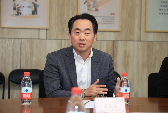 益路攜手 守護(hù)未來(lái) 蘭精纖維向愛慕公益基金會(huì)捐贈(zèng)愛心物品