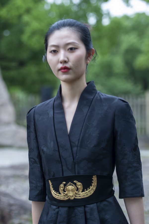 &ldquo;CHOICE YIN&rdquo;驚艷河姆渡，演繹遠(yuǎn)古文明與現(xiàn)代時尚與的對話