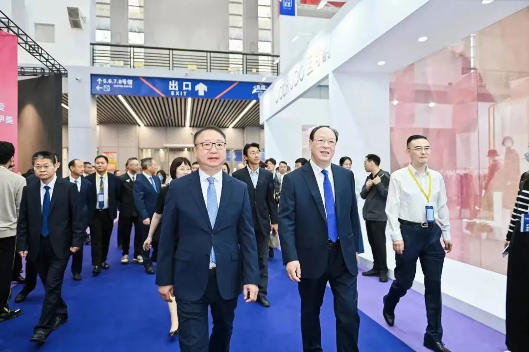 &ldquo;潮涌東方、風(fēng)尚寧波&rdquo;--2023寧波時(shí)尚節(jié)暨第27屆寧波國(guó)際服裝節(jié)盛大啟幕
