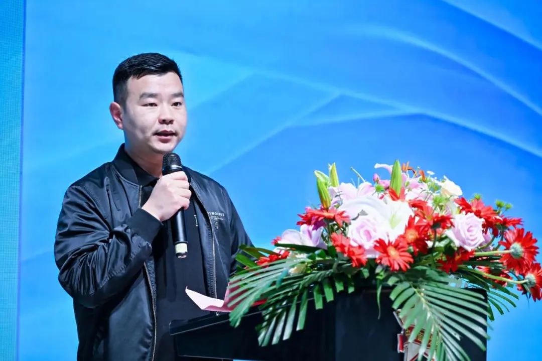 好面料在柯橋聚集2024中國(guó)面料之星啟動(dòng)儀式暨知名服飾品牌趨勢(shì)交流分享會(huì)在紹興國(guó)際會(huì)展中心成功舉辦。