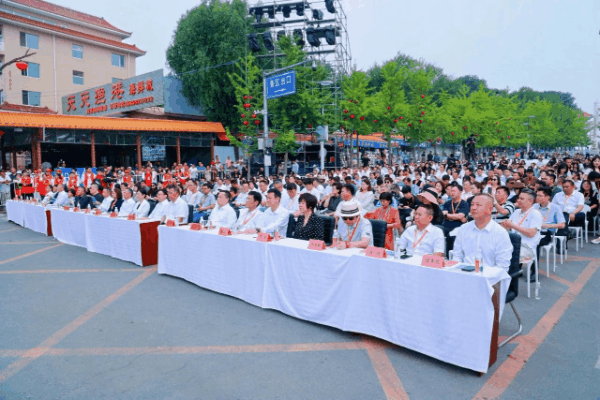 &ldquo;泳&rdquo;動(dòng)興城！2024東北亞（興城）國(guó)際泳裝博覽會(huì)開(kāi)幕