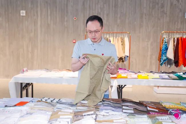 中國流行面料如何煥新當(dāng)代設(shè)計？聯(lián)動雅瑩集團(tuán)，這場評審會為好創(chuàng)意持續(xù)加碼