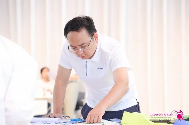 中國流行面料如何煥新當(dāng)代設(shè)計？聯(lián)動雅瑩集團(tuán)，這場評審會為好創(chuàng)意持續(xù)加碼