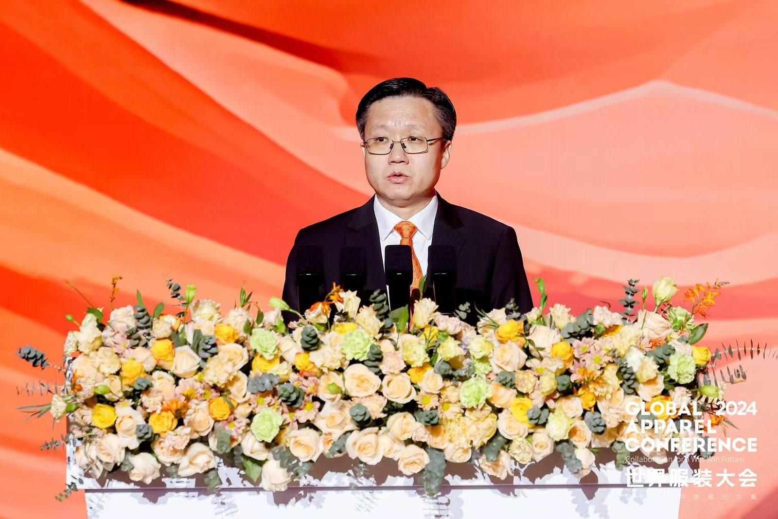 &ldquo;融和&rdquo;20個國家和地區(qū)服裝精英，2024世界服裝大會在東莞虎門開幕