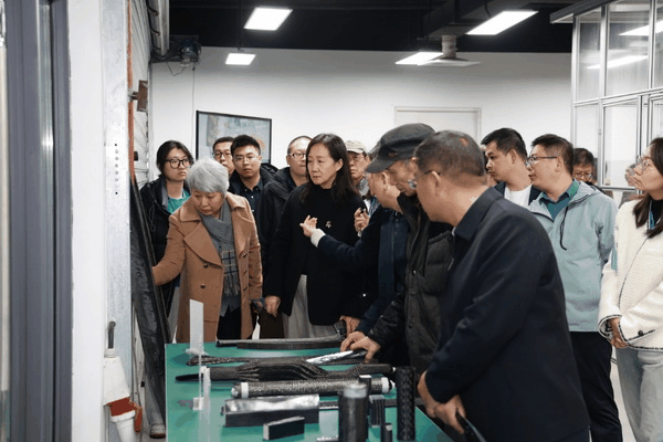 協(xié)同&創(chuàng)新 全面推進(jìn)集群治理現(xiàn)代化！2024中國紡織產(chǎn)業(yè)集群發(fā)展大會(huì)在柯橋召開