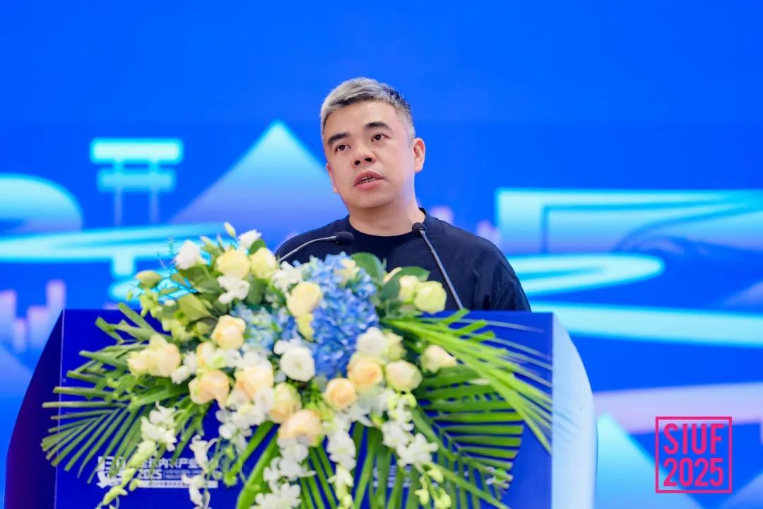 內(nèi)衣產(chǎn)業(yè)聚智深圳，共繪&ldquo;智尚&rdquo; 新篇｜2025中國內(nèi)衣文化周暨第三屆U30全球內(nèi)衣產(chǎn)業(yè)峰會圓滿落幕