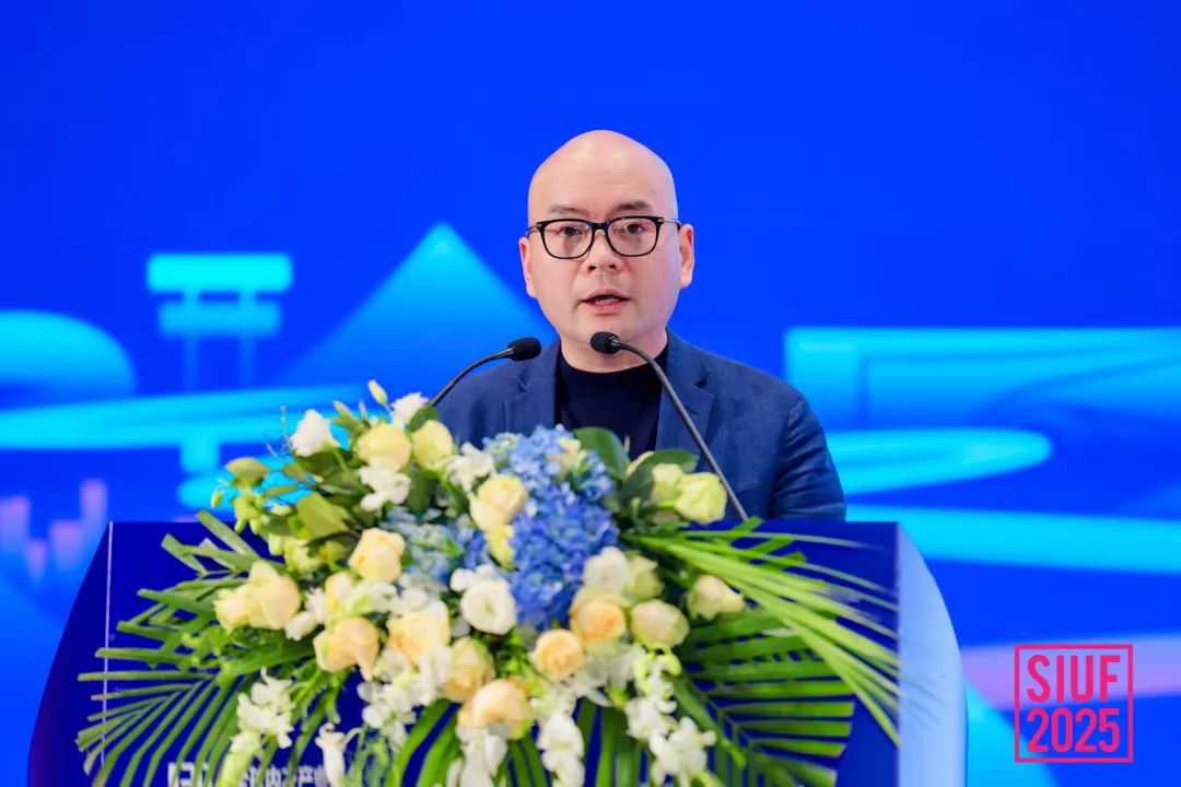 內(nèi)衣產(chǎn)業(yè)聚智深圳，共繪&ldquo;智尚&rdquo; 新篇｜2025中國內(nèi)衣文化周暨第三屆U30全球內(nèi)衣產(chǎn)業(yè)峰會圓滿落幕