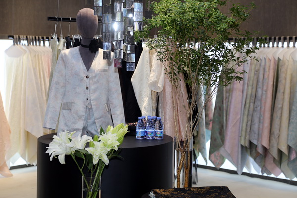 潮涌鵬城，開啟時(shí)尚 &ldquo;超鏈接&rdquo;丨第30屆FASHION SOURCE時(shí)尚之源深圳展、AW25深圳原創(chuàng)時(shí)裝周盛大啟幕