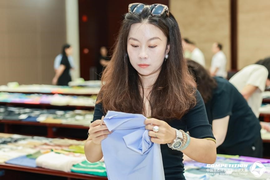 2800款面料&ldquo;綠動時尚&rdquo;，2025第八屆中國生態(tài)環(huán)保面料設(shè)計大賽評審會在盛澤舉辦！