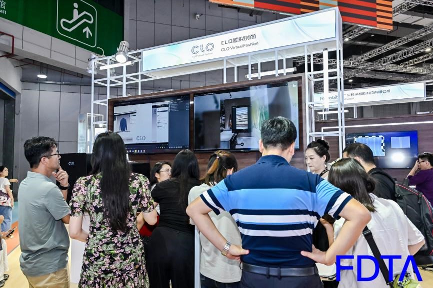 從數(shù)據(jù)決策到虛擬織布，數(shù)字時(shí)尚創(chuàng)新空間貫通紡織全鏈數(shù)智升級(jí)！