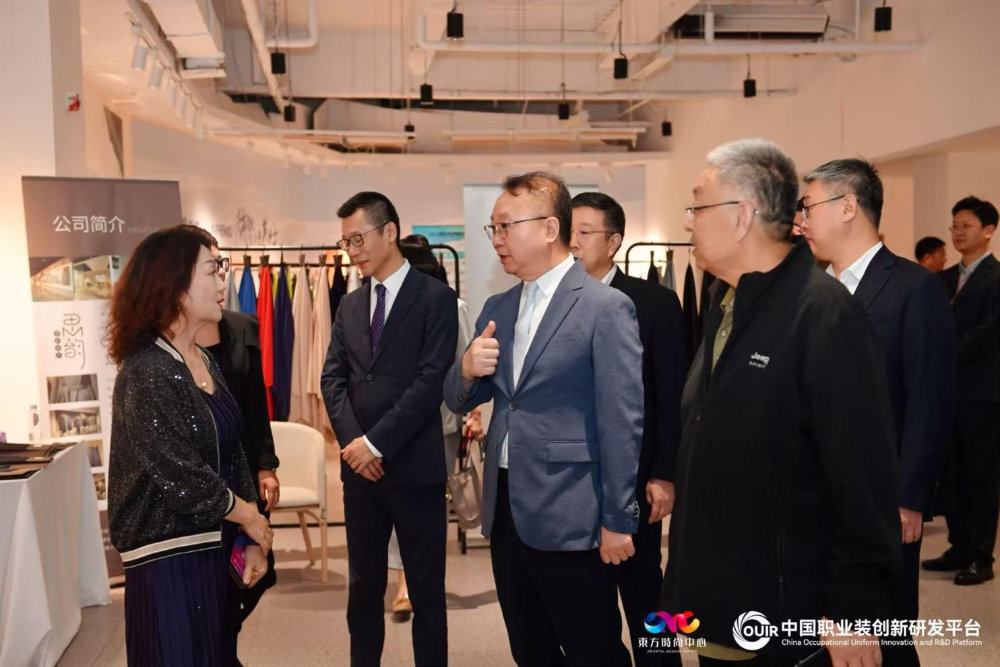 聚焦全民國防教育作訓(xùn)服與海上功能服，第二屆中國職業(yè)裝創(chuàng)新大會在青島啟幕