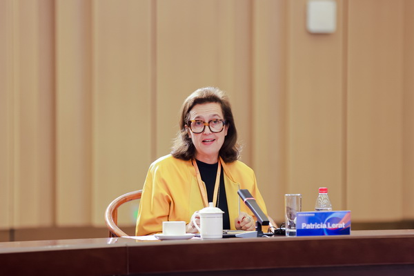 開放競(jìng)合 共鏈未來(lái)--2025知名企業(yè)家圓桌會(huì)議擘畫紡織產(chǎn)業(yè)新格局