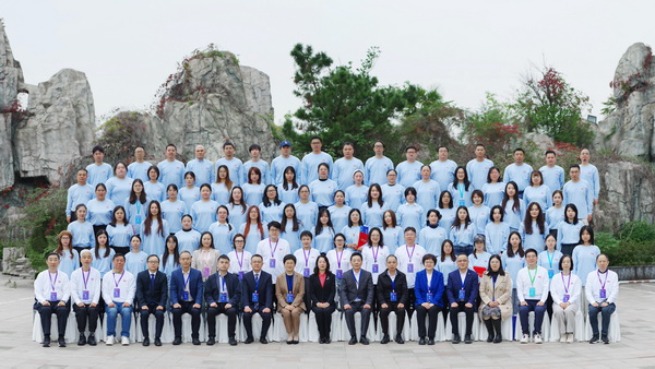 紋創(chuàng)新象，挖掘創(chuàng)意設(shè)計(jì)人才！2025年紡織行業(yè)紡織面料設(shè)計(jì)師（圖案設(shè)計(jì)）職業(yè)技能競(jìng)賽全國(guó)決賽順利舉行