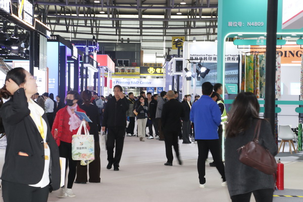 創(chuàng)新科技引領產業(yè)未來，ShanghaiTex 2025圓滿收官－2027年再赴申城之約