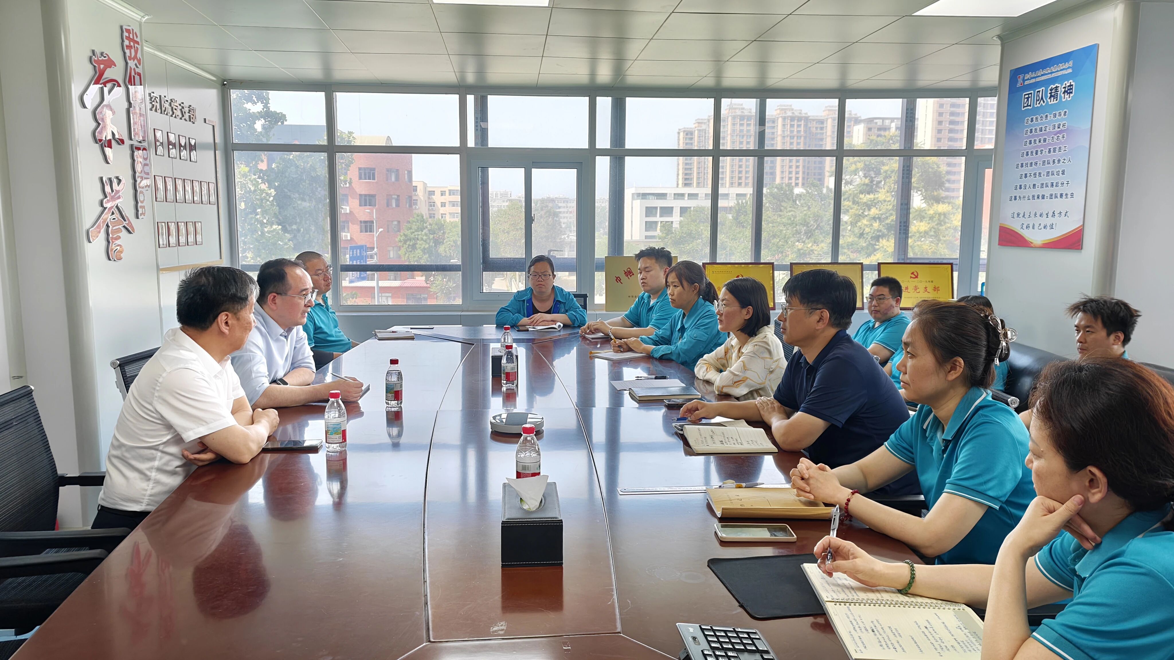  &ldquo;中國夢&middot;勞動美&rdquo;全國職工宣講團財貿輕紡煙草產業(yè)特色分團走進校園暨紡織行業(yè)&ldquo;勞模工匠助企行&rdquo;（石家莊站）活動成功舉行