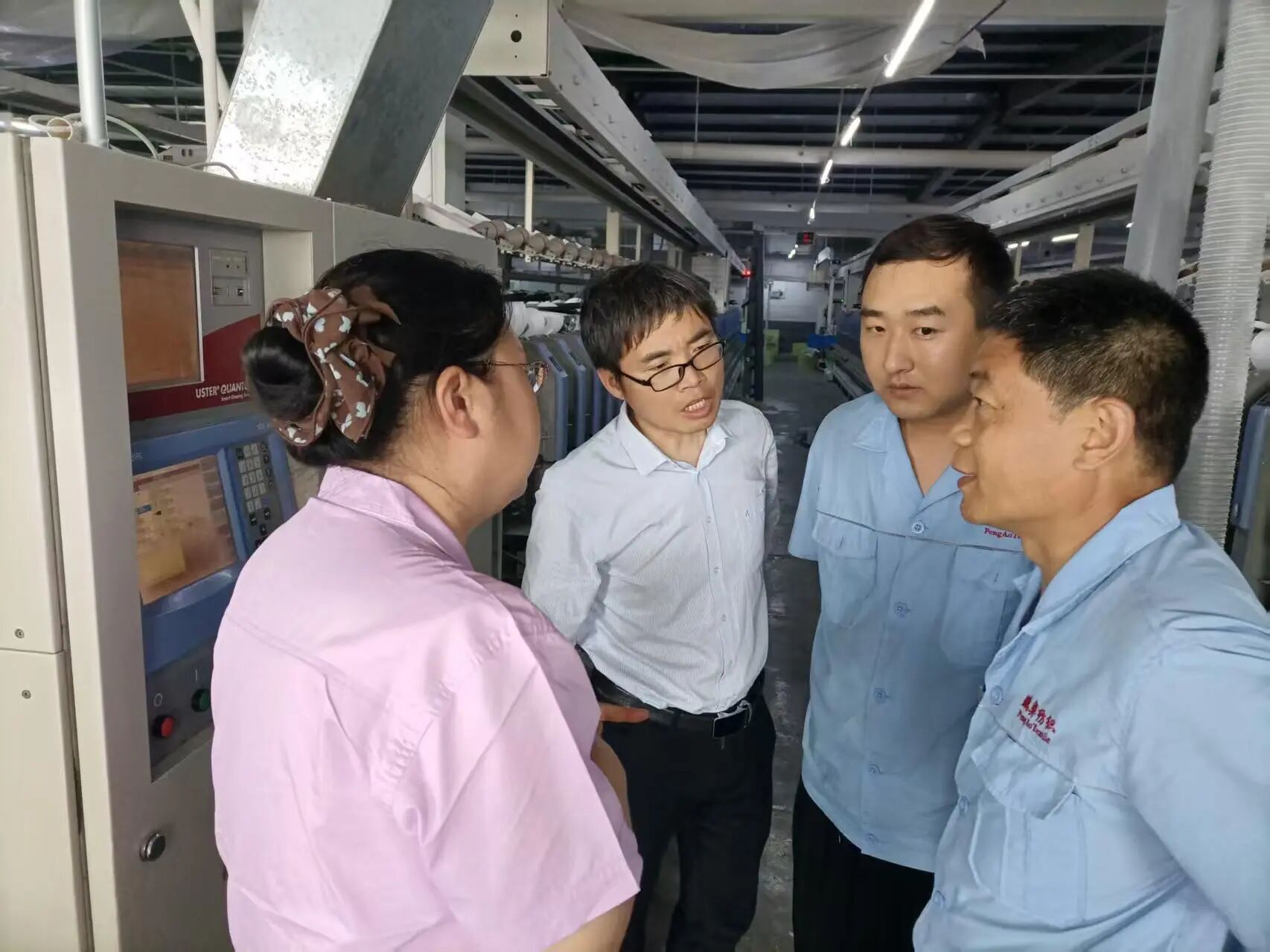  &ldquo;中國夢&middot;勞動美&rdquo;全國職工宣講團財貿輕紡煙草產業(yè)特色分團走進校園暨紡織行業(yè)&ldquo;勞模工匠助企行&rdquo;（石家莊站）活動成功舉行